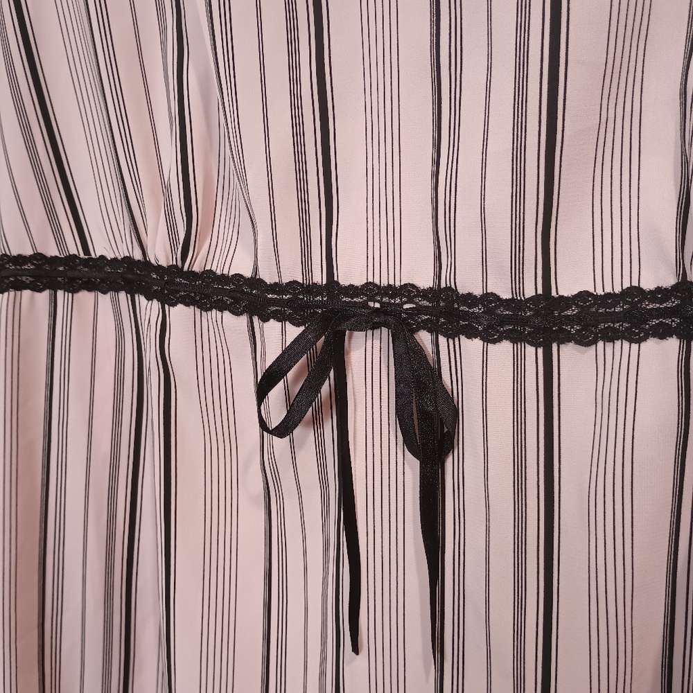 Motherhood Maternity Pink and Black Long Sleeve V-neck Striped Top Size 1X - Picture 7 of 13